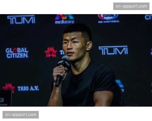 ONE冠军赛“世纪之战”赛前称重,中国选手唐凯与对手顺利过关 ONE冠军赛“世纪之战”赛前称重,中国选手唐凯与对手顺利过关